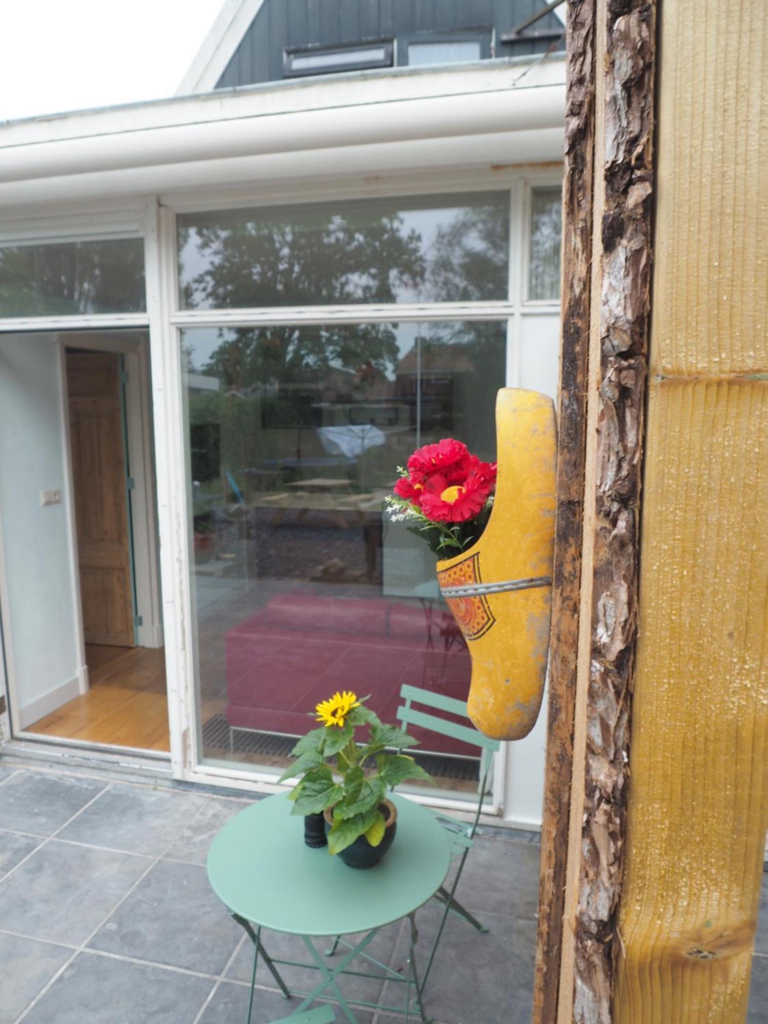 B&B Bureau Warmoesstraat Den Burg Bagian luar foto